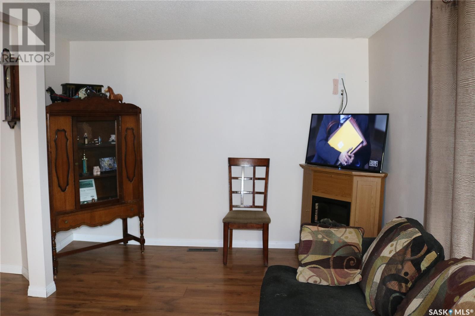 704 Ogilvie Street, Moosomin, Saskatchewan  S0G 3N0 - Photo 14 - SK014001