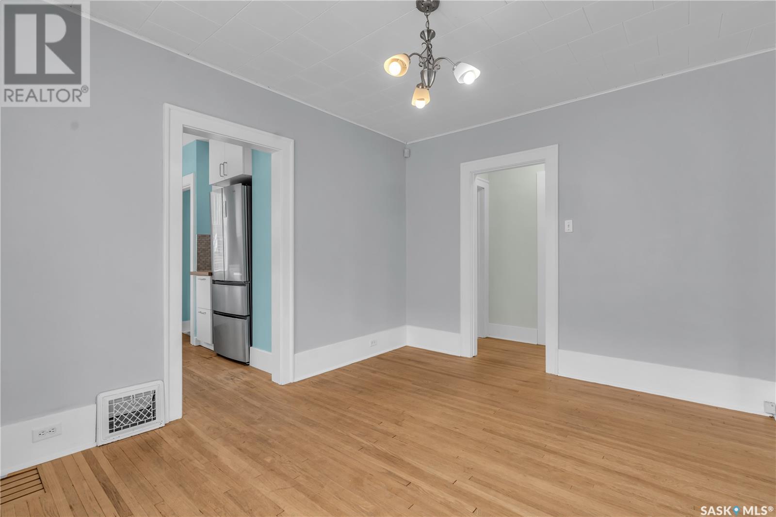 1942 Elphinstone Street, Regina, Saskatchewan  S4T 3N2 - Photo 12 - SK013971