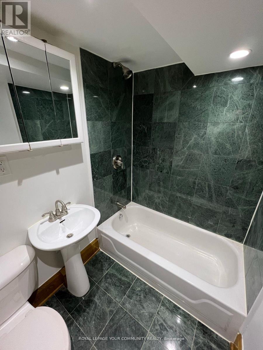 Rear - 181 St Clair Avenue E, Toronto, Ontario  M4T 1N9 - Photo 14 - C12311767