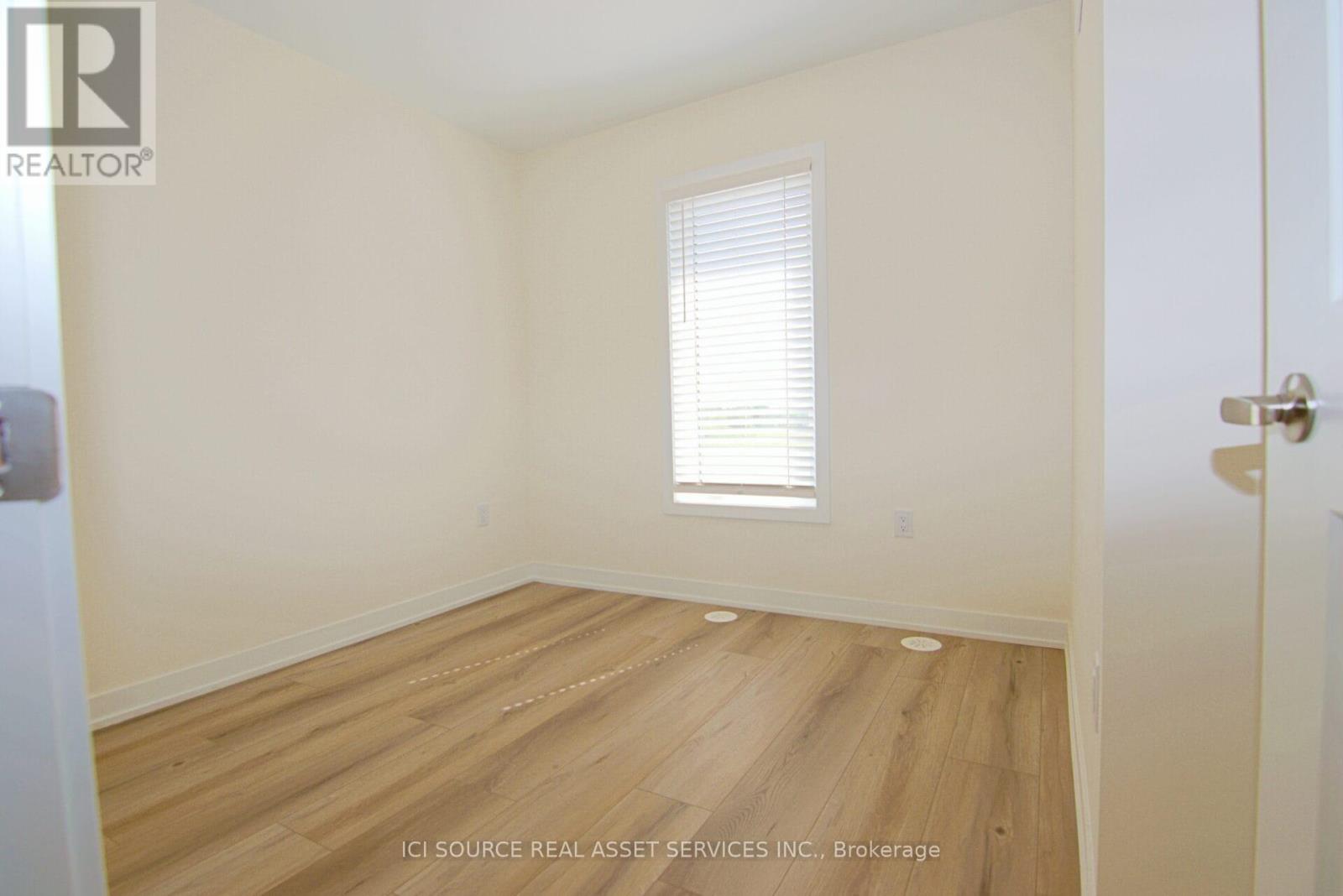 702 - 1695 Dersan Street, Pickering, Ontario  L1X 0H8 - Photo 14 - E12311711