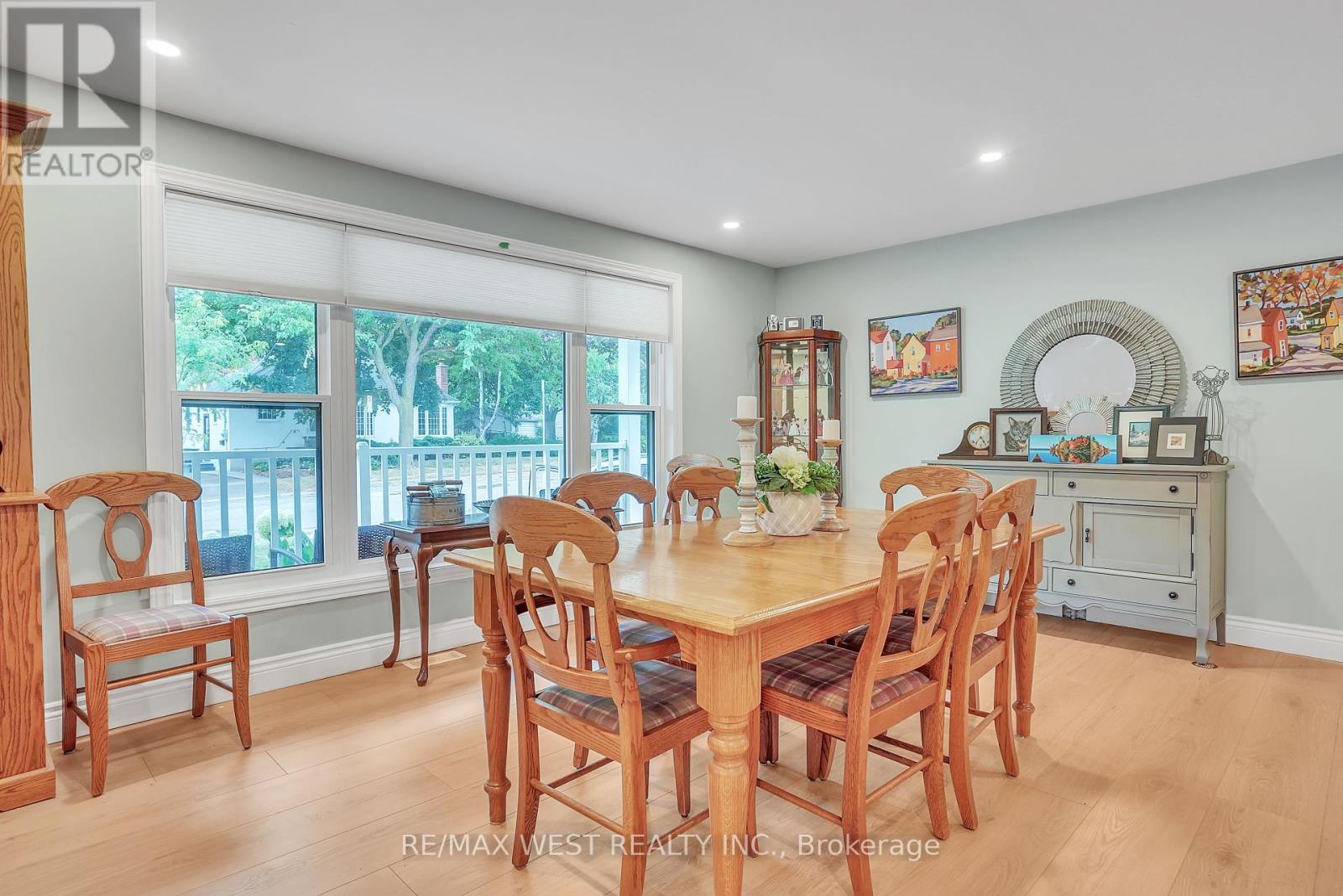 26 Granville Street, Barrie (Allandale), Ontario  L4N 3J9 - Photo 4 - S12311760