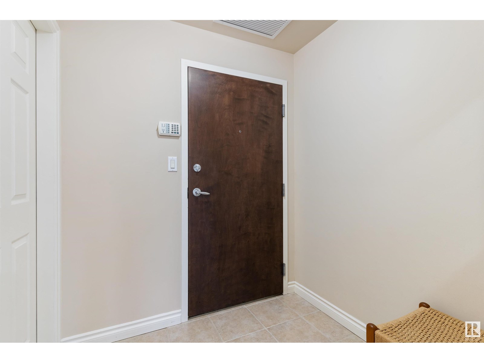 #408 9020 Jasper Av Nw, Edmonton, Alberta  T5H 3S8 - Photo 2 - E4450047
