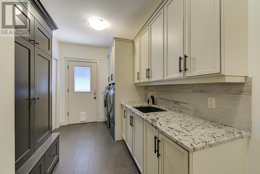 425 Audubon Court, Kelowna, British Columbia  V1W 5K3 - Photo 24 - 10357253