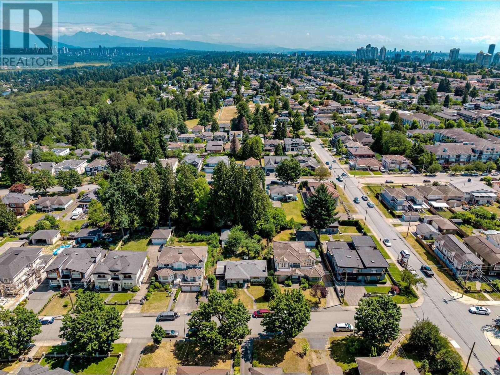 6338 Selma Avenue, Burnaby, British Columbia  V5H 3R2 - Photo 3 - R3030955