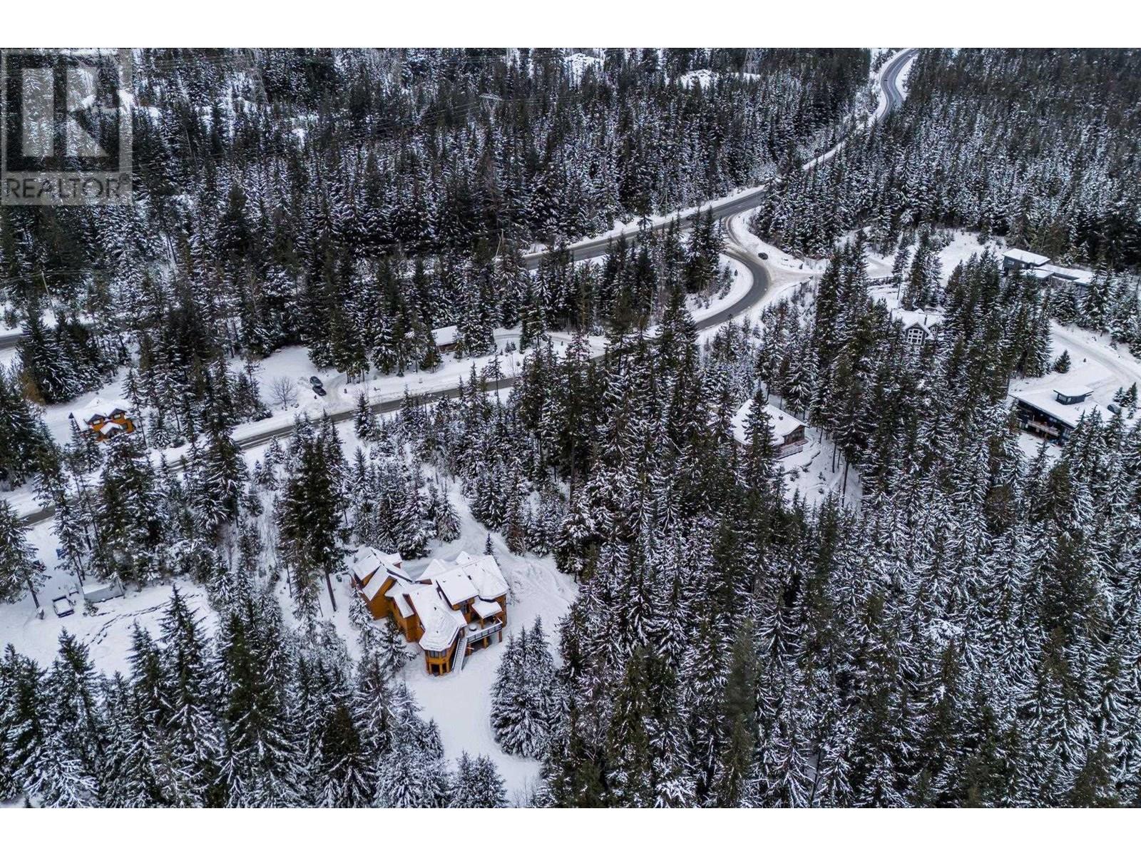 9024 Riverside Drive, Whistler, British Columbia  V8E 1M1 - Photo 14 - R3031352