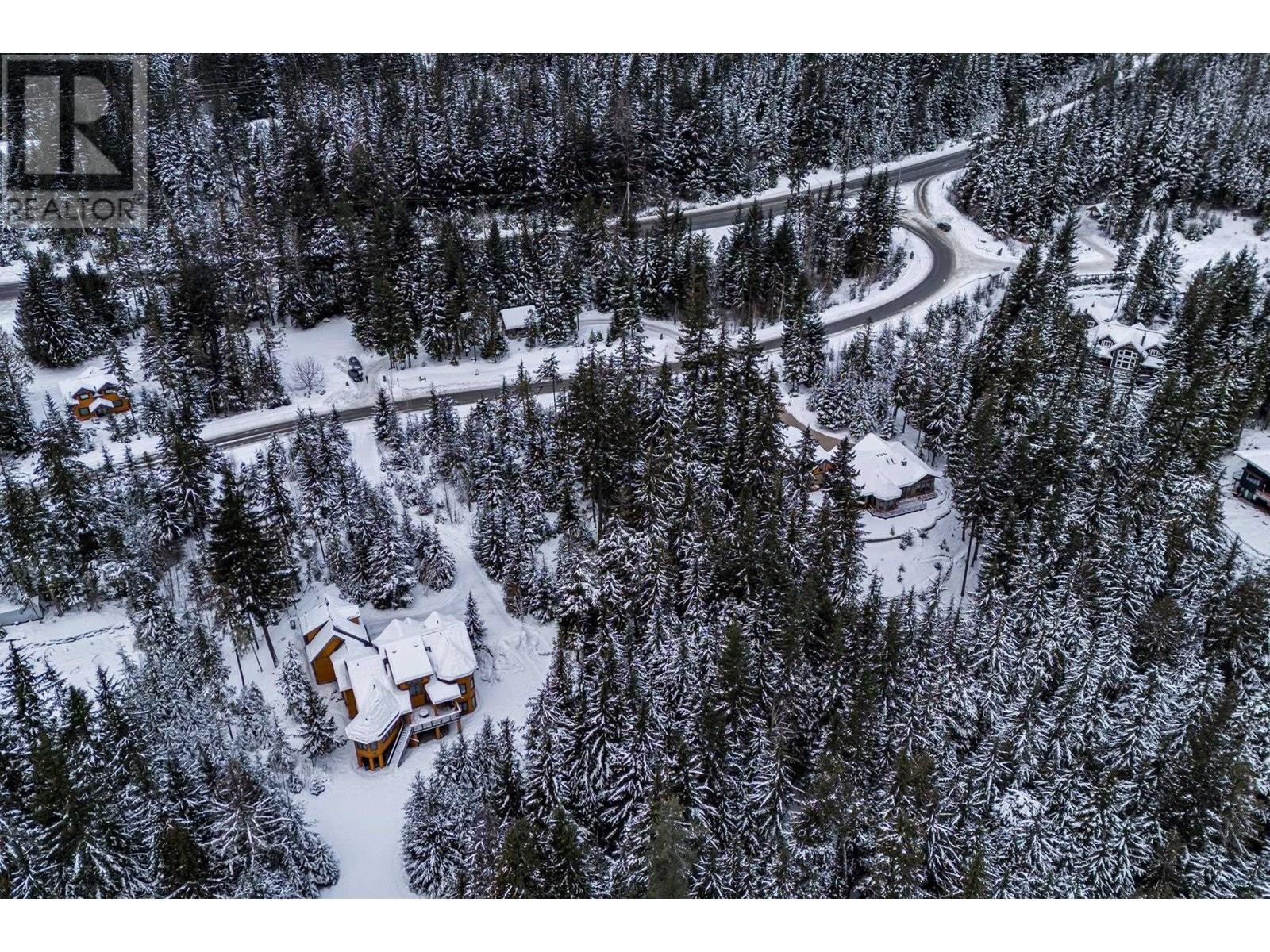 9024 Riverside Drive, Whistler, British Columbia  V8E 1M1 - Photo 15 - R3031352