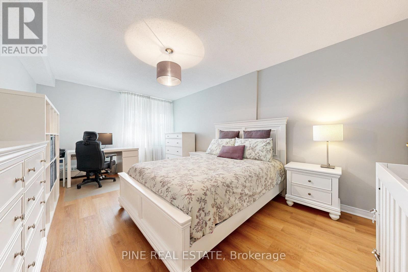 2307 - 155 Marlee Avenue, Toronto, Ontario  M6B 4B5 - Photo 17 - W12311666