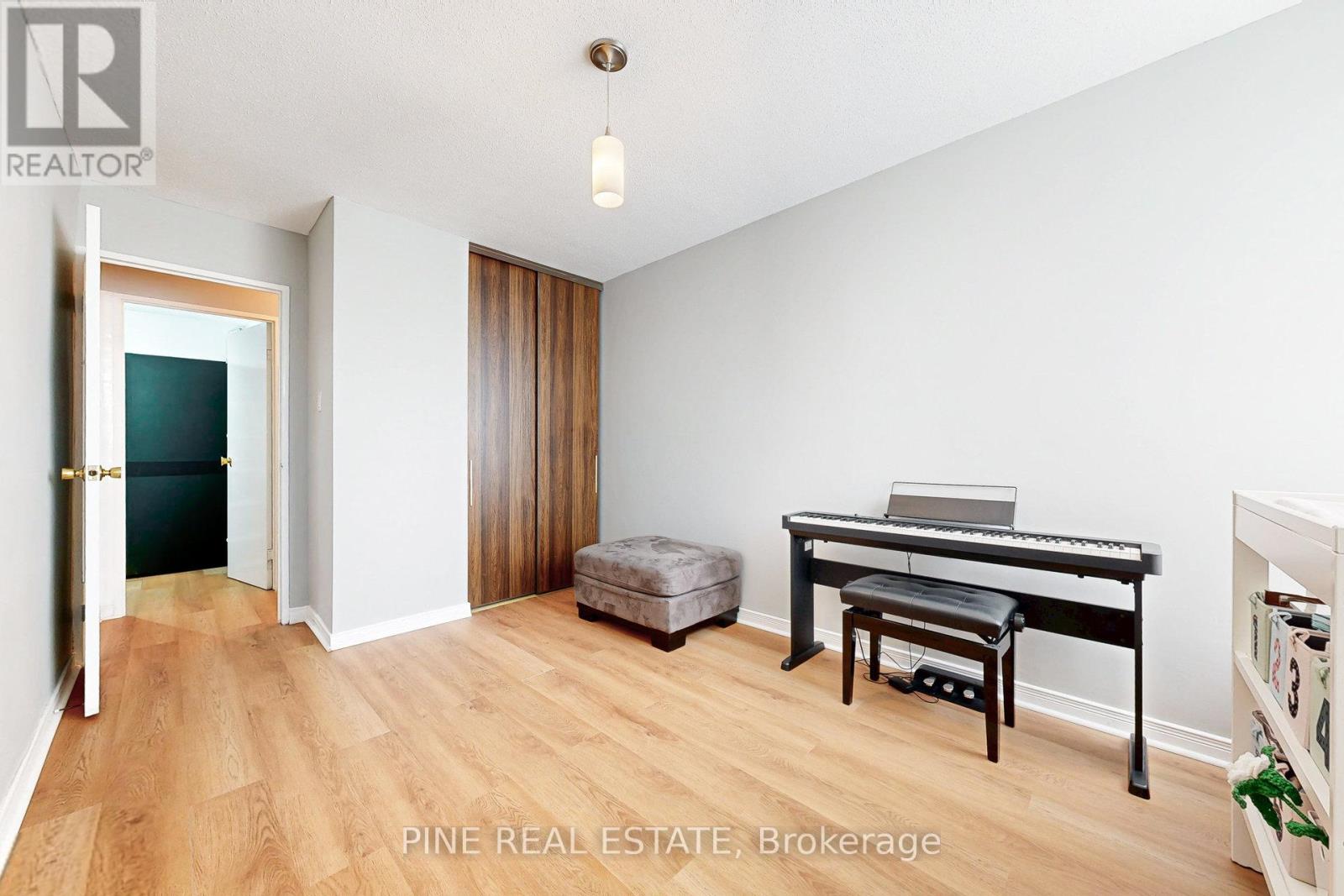 2307 - 155 Marlee Avenue, Toronto, Ontario  M6B 4B5 - Photo 22 - W12311666