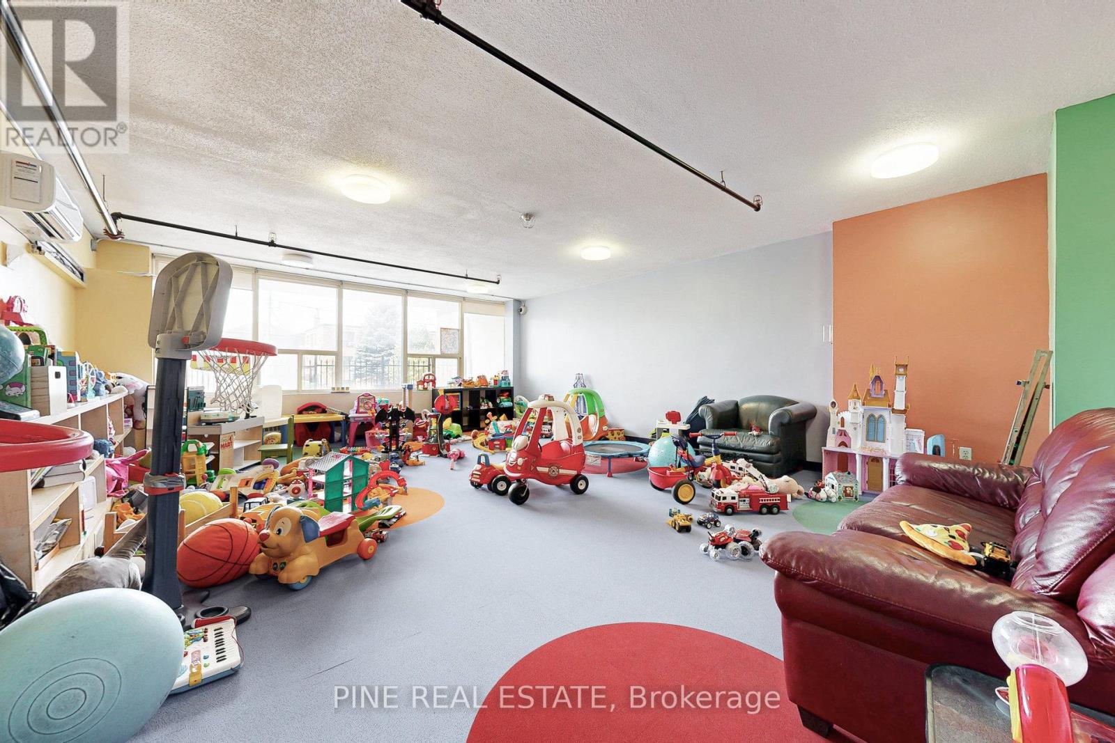 2307 - 155 Marlee Avenue, Toronto, Ontario  M6B 4B5 - Photo 34 - W12311666