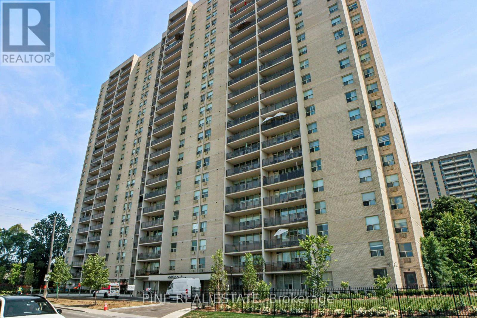 2307 - 155 Marlee Avenue, Toronto, Ontario  M6B 4B5 - Photo 36 - W12311666