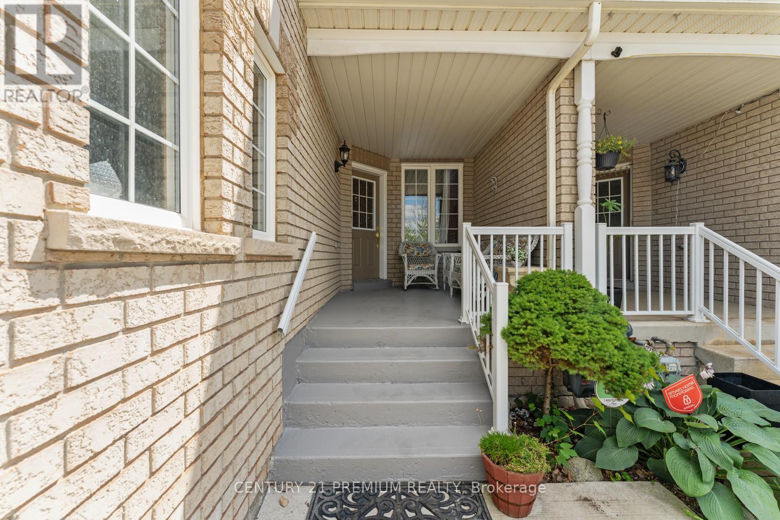 98 Albright Road, Brampton (Fletcher's Creek Village), Ontario  L6X 5E6 - Photo 3 - W12311696