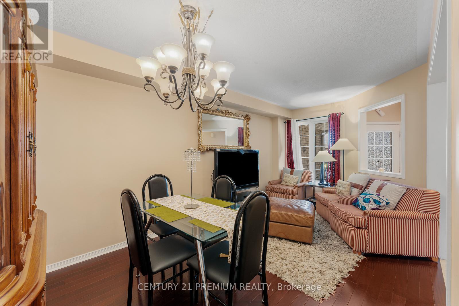 98 Albright Road, Brampton (Fletcher's Creek Village), Ontario  L6X 5E6 - Photo 9 - W12311696