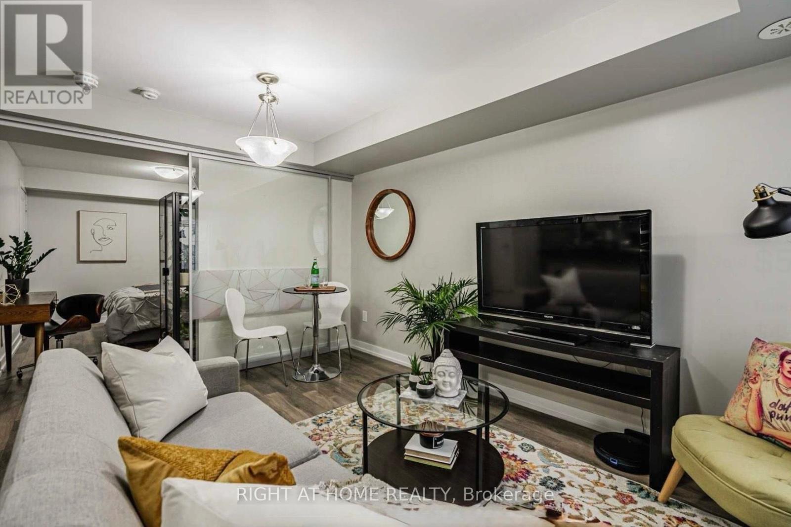 42 - 2315 Sheppard Avenue W, Toronto, Ontario  M9M 0E8 - Photo 6 - W12311739