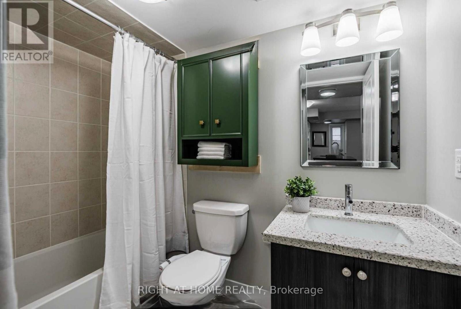 42 - 2315 Sheppard Avenue W, Toronto, Ontario  M9M 0E8 - Photo 7 - W12311739