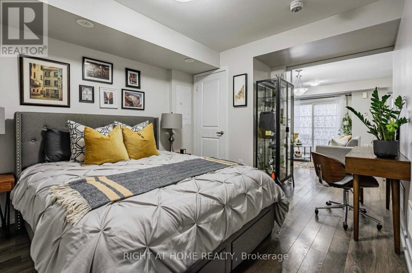 42 - 2315 Sheppard Avenue W, Toronto, Ontario  M9M 0E8 - Photo 8 - W12311739