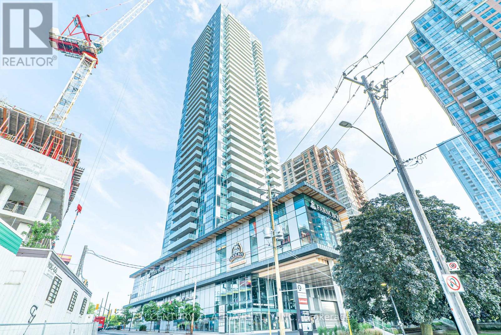 3 - 5245 DUNDAS STREET W, Toronto, Ontario