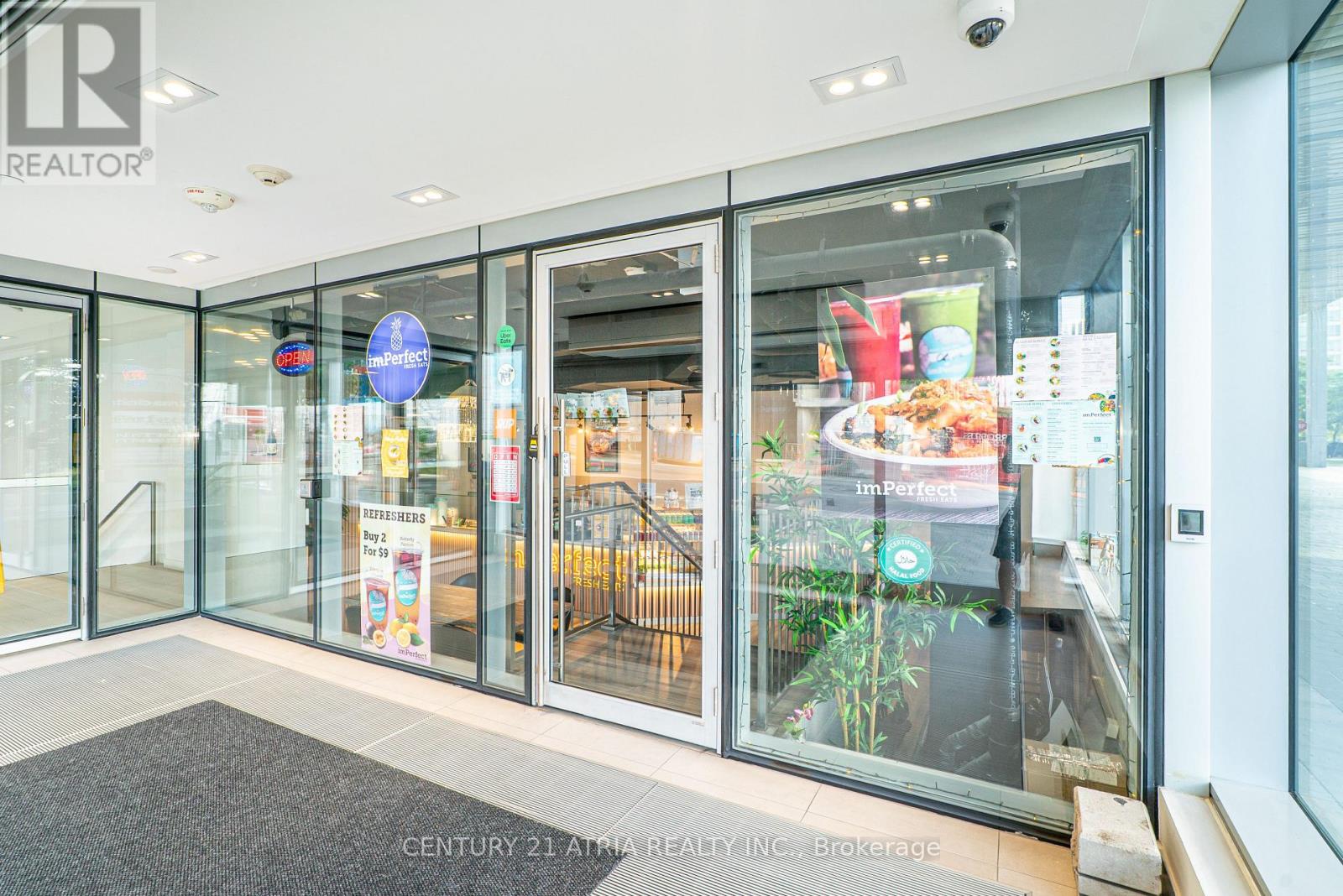3 - 5245 Dundas Street W, Toronto, Ontario  M9B 0E5 - Photo 3 - W12311752