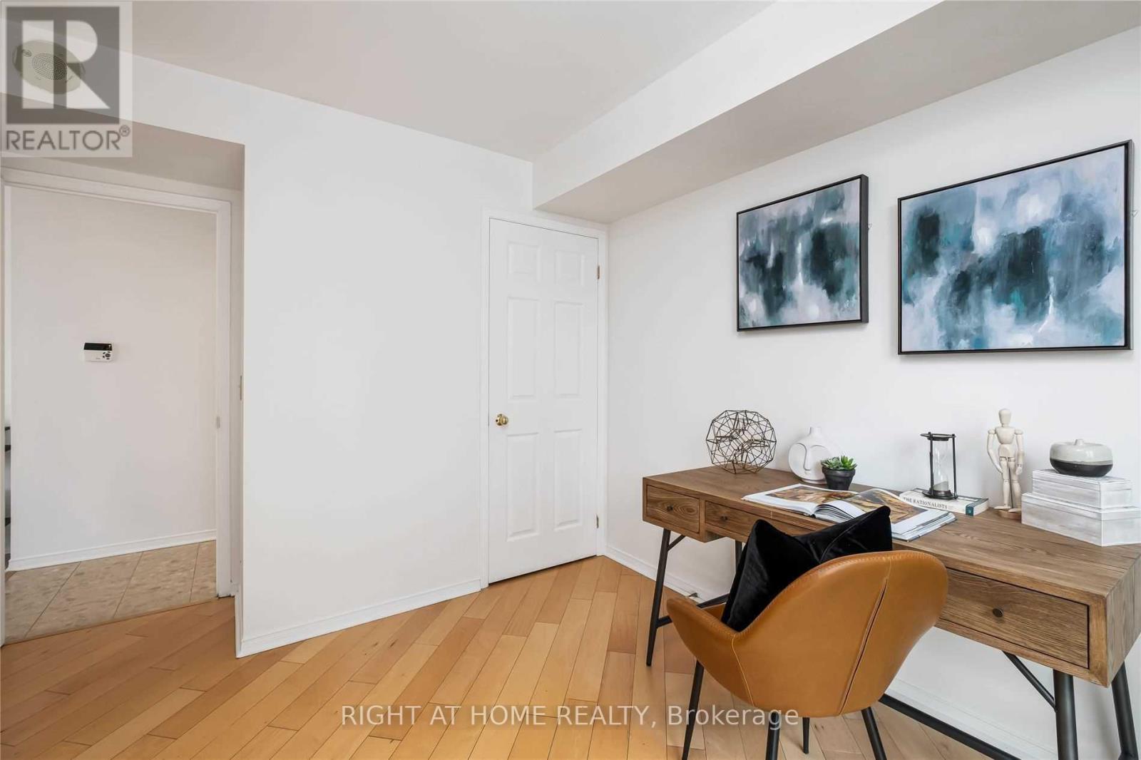 603 - 11 Michael Power Place, Toronto, Ontario  M9A 5G3 - Photo 18 - W12311766