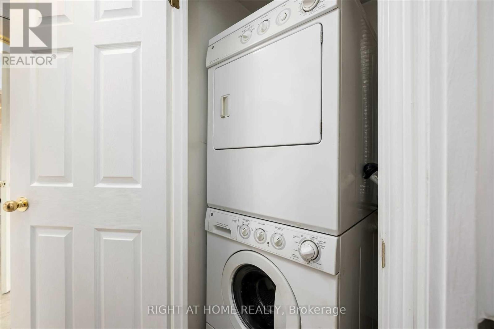 603 - 11 Michael Power Place, Toronto, Ontario  M9A 5G3 - Photo 21 - W12311766
