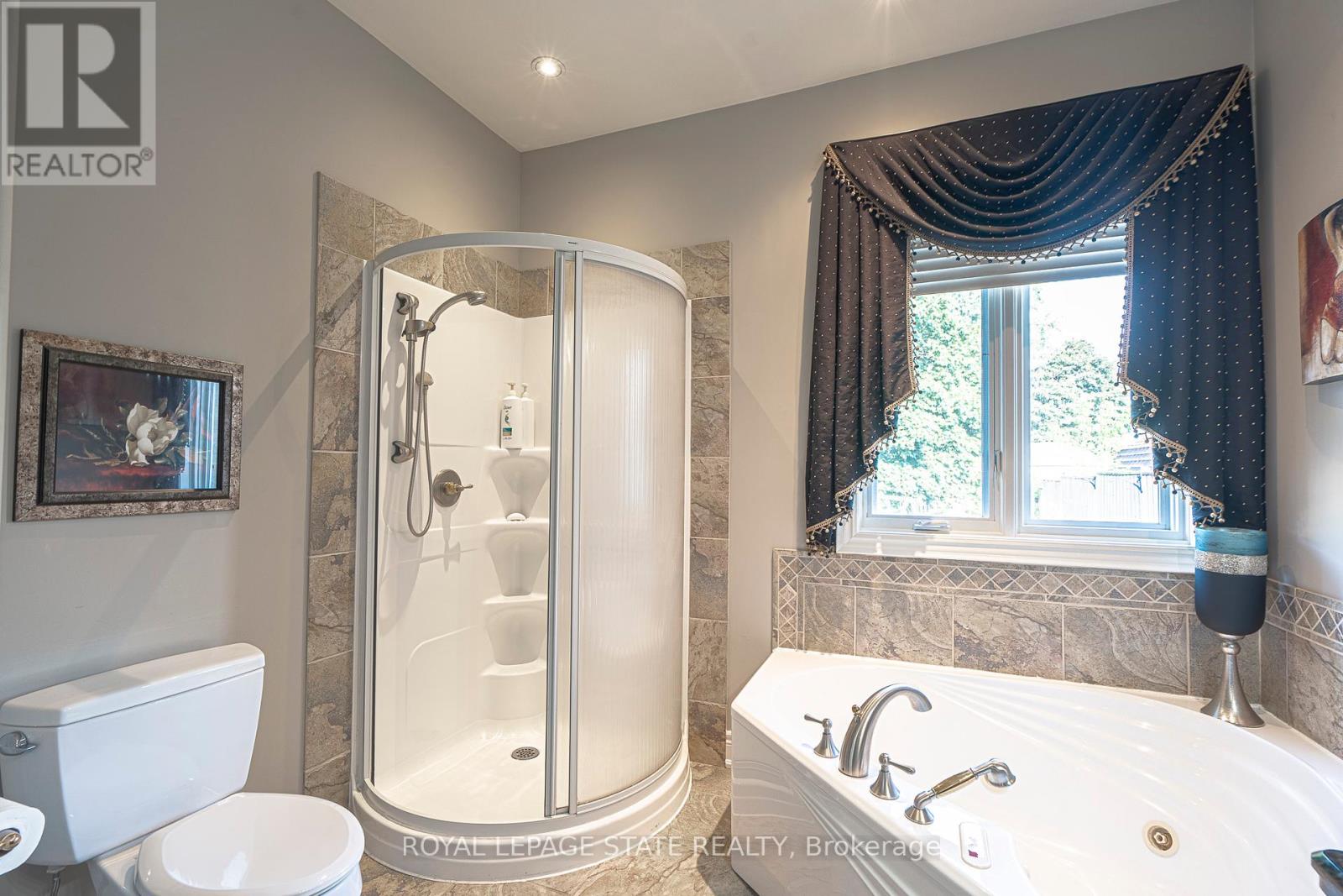 198 Gray Road, Hamilton, Ontario  L8E 1T7 - Photo 23 - X12311753
