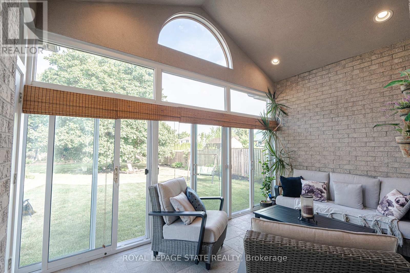198 Gray Road, Hamilton, Ontario  L8E 1T7 - Photo 27 - X12311753