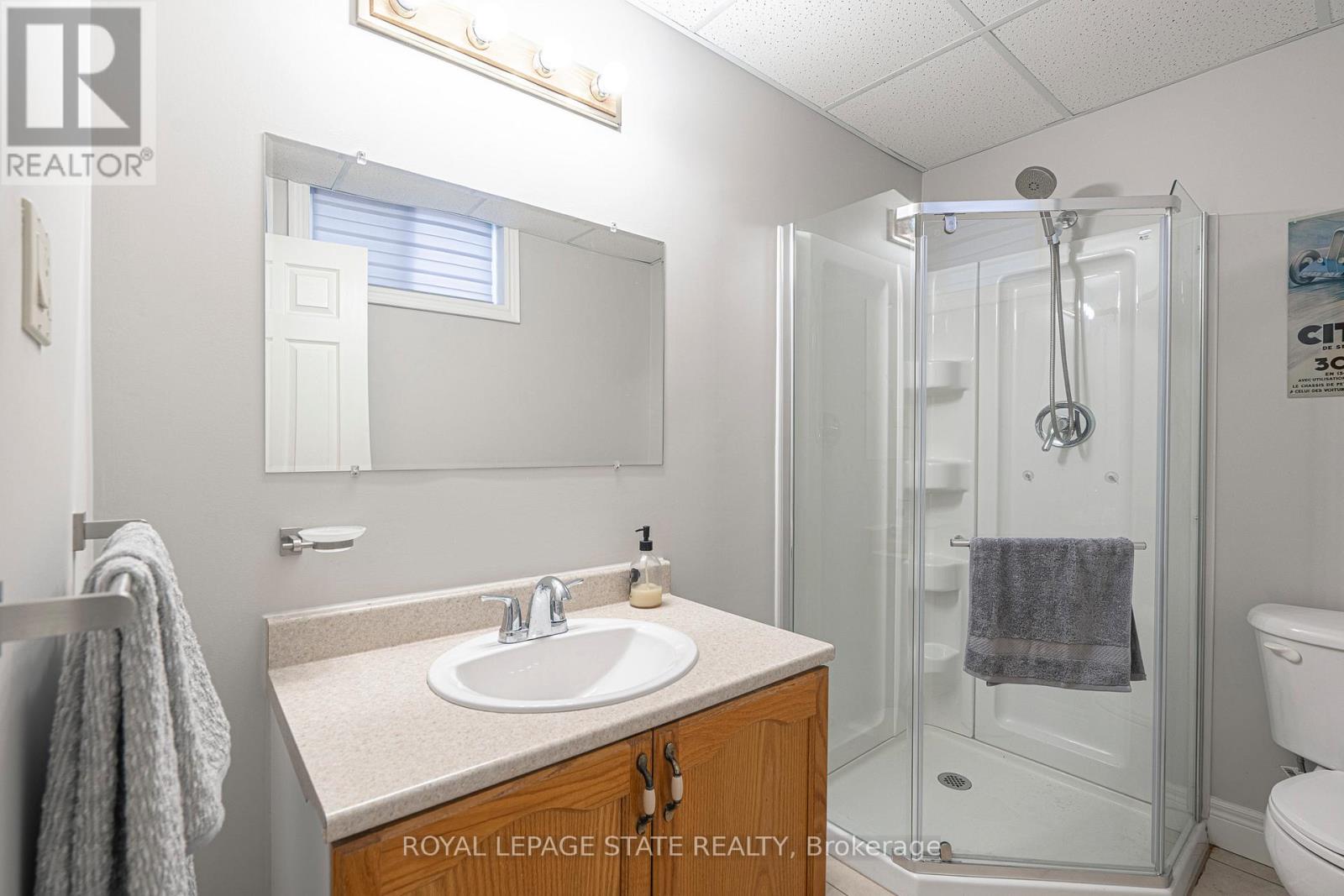198 Gray Road, Hamilton, Ontario  L8E 1T7 - Photo 34 - X12311753