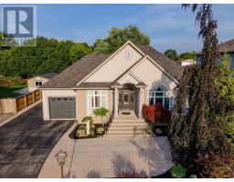 198 GRAY ROAD, Hamilton, Ontario