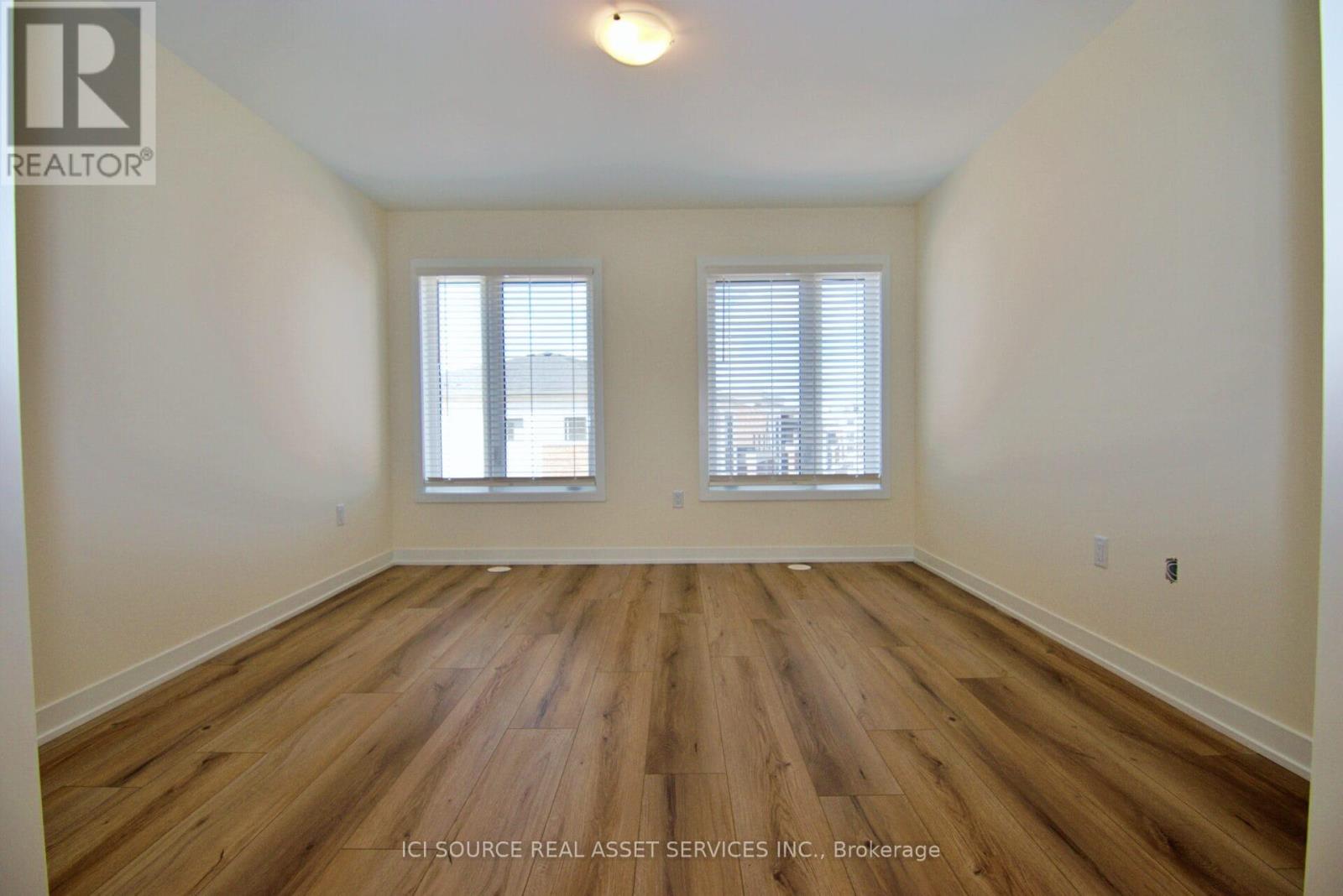 702 - 1695 Dersan Street, Pickering, Ontario  L1X 0H8 - Photo 10 - E12311711