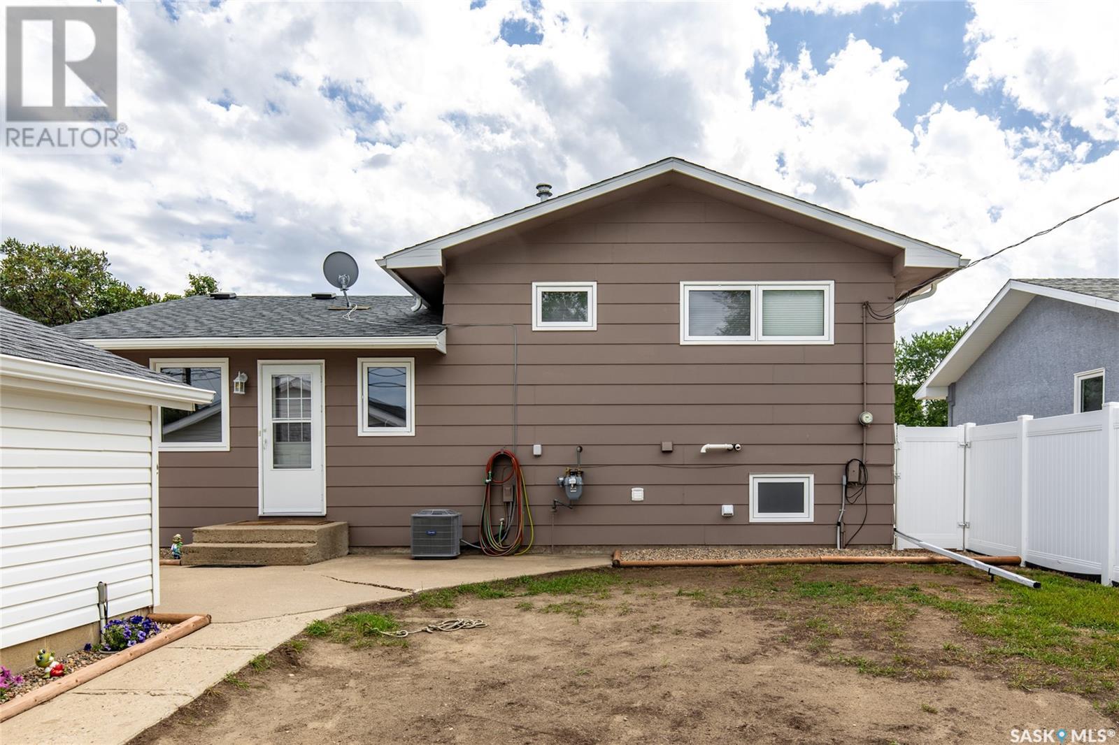 1538 Duffield Street W, Moose Jaw, Saskatchewan  S6H 6N8 - Photo 33 - SK013962