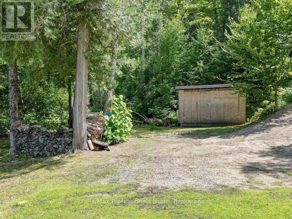 1246 Grace River Road, Dysart Et Al, Ontario  K0L 1M1 - Photo 35 - X12311859