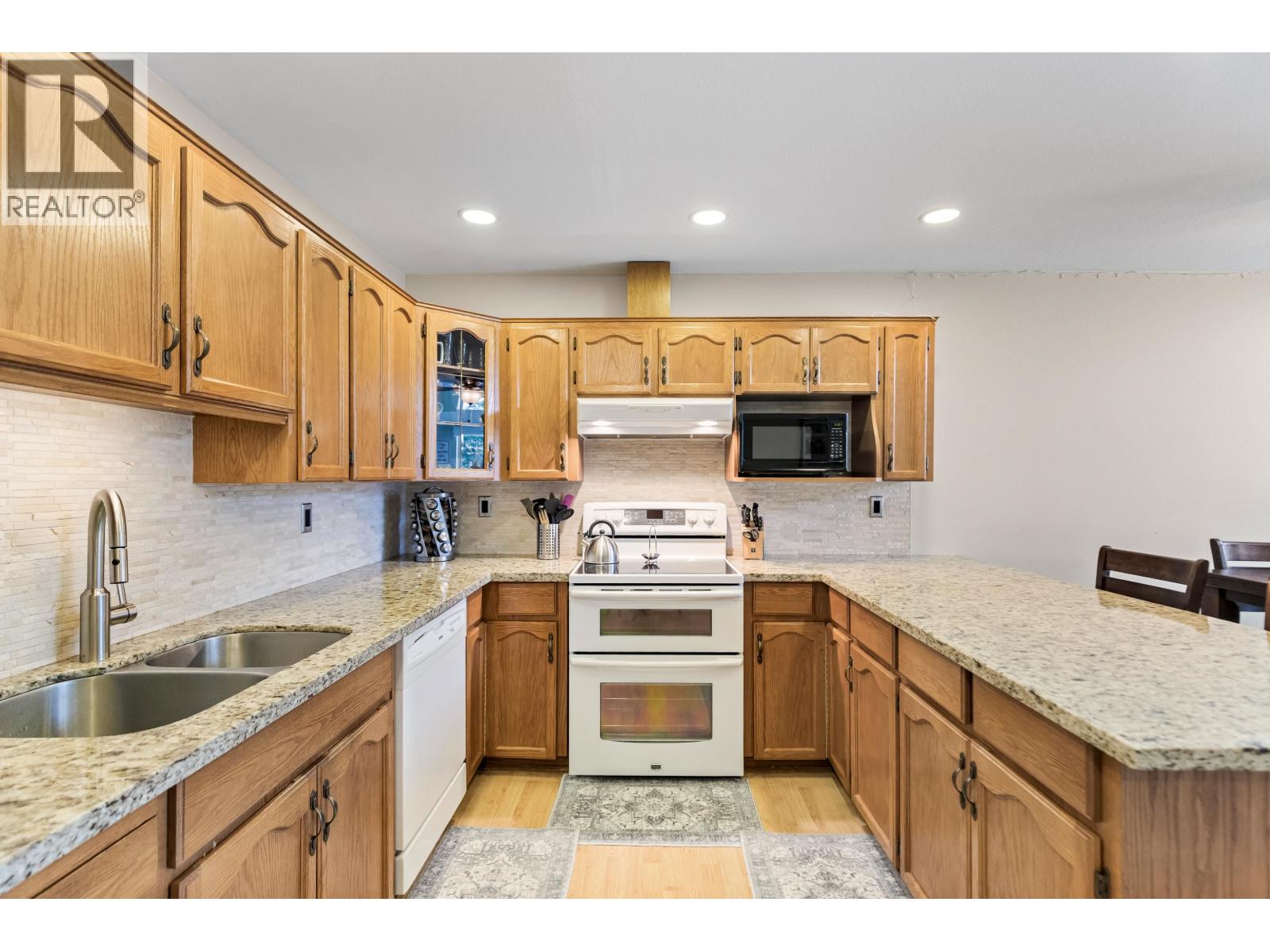 303 11601 227 Street, Maple Ridge, British Columbia  V2X 0J7 - Photo 9 - R3031341