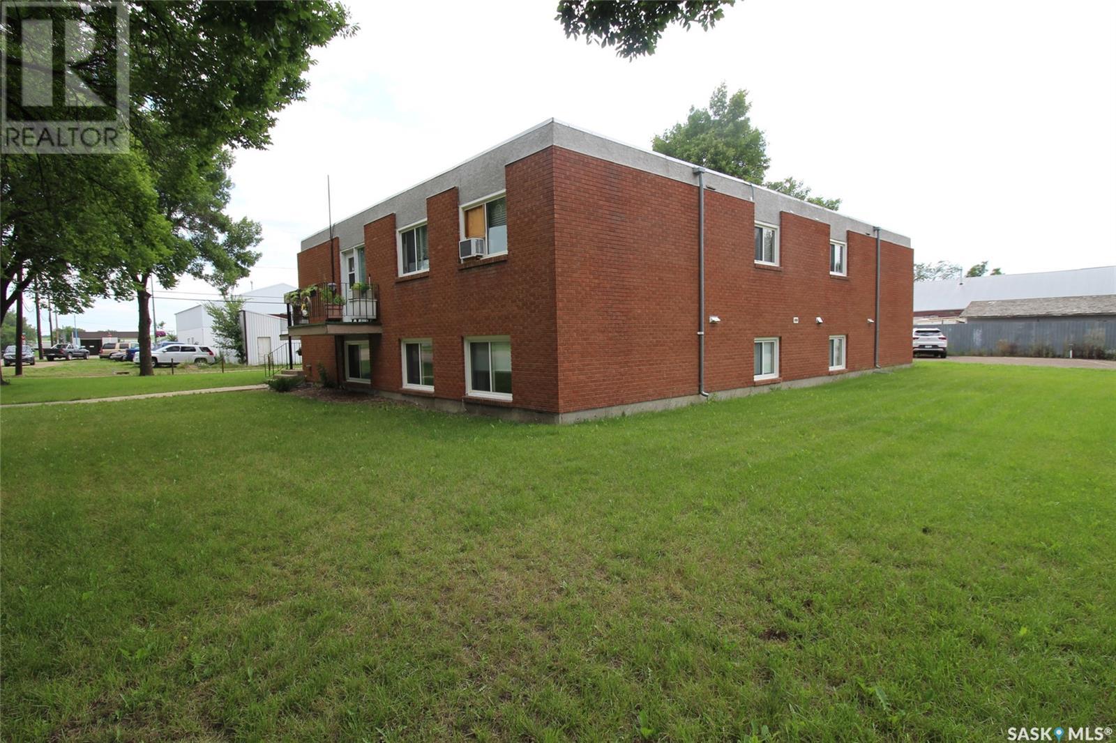 341 2nd Street E, Shaunavon, Saskatchewan  S0N 2M0 - Photo 4 - SK014011