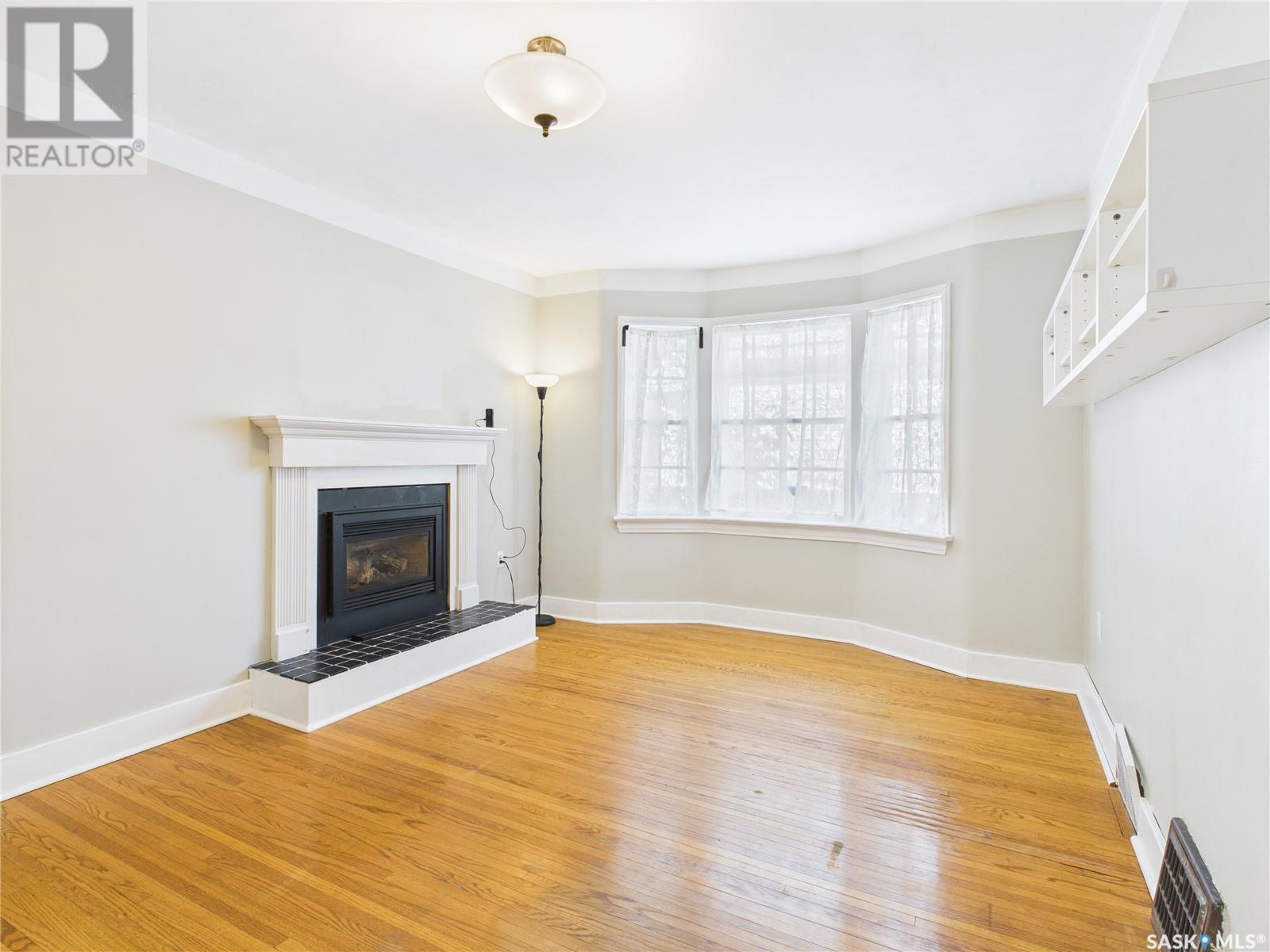 Property at 416 13th STREET W image 4