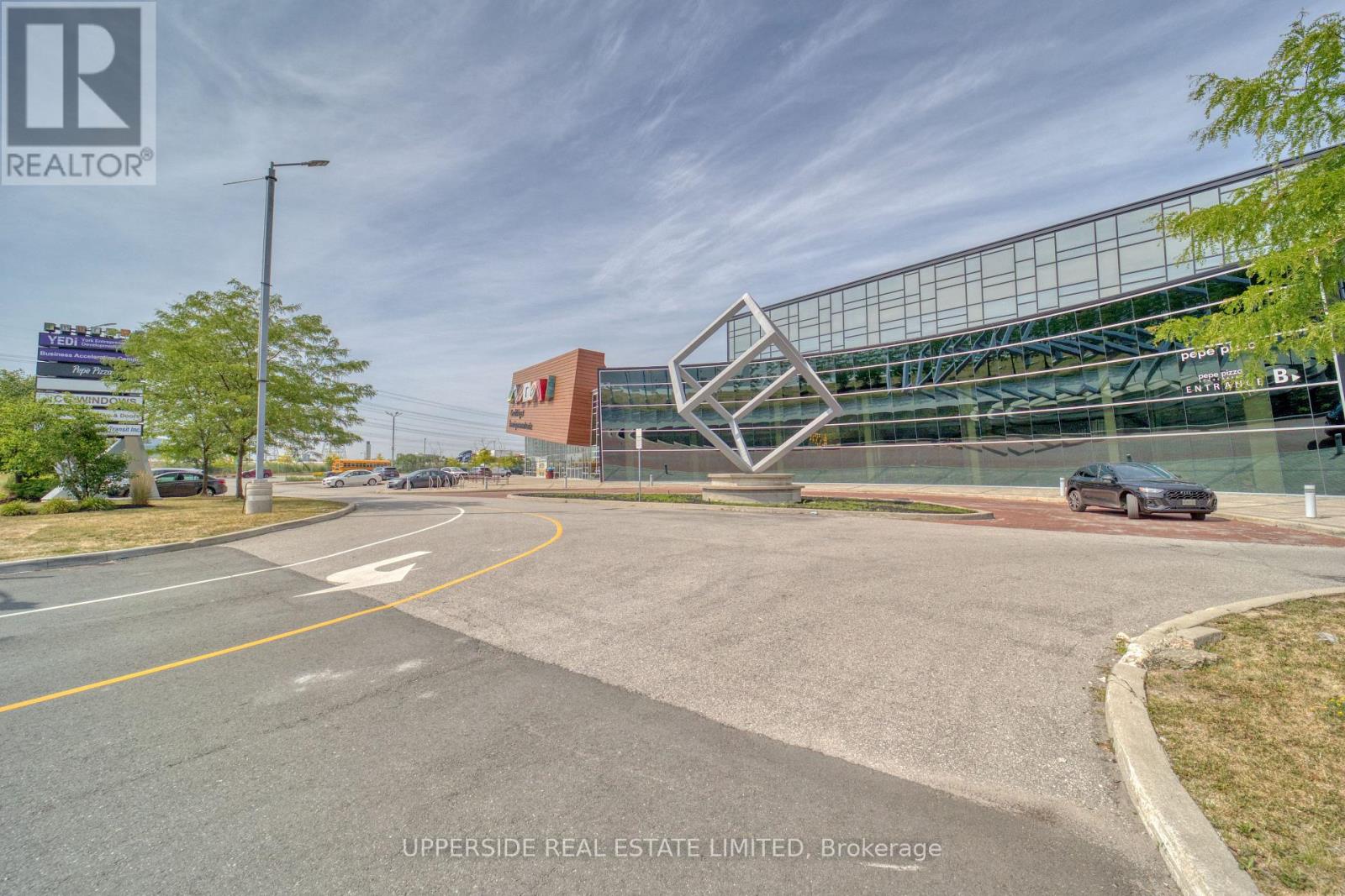 Property at 180 - 7250 KEELE STREET image 1
