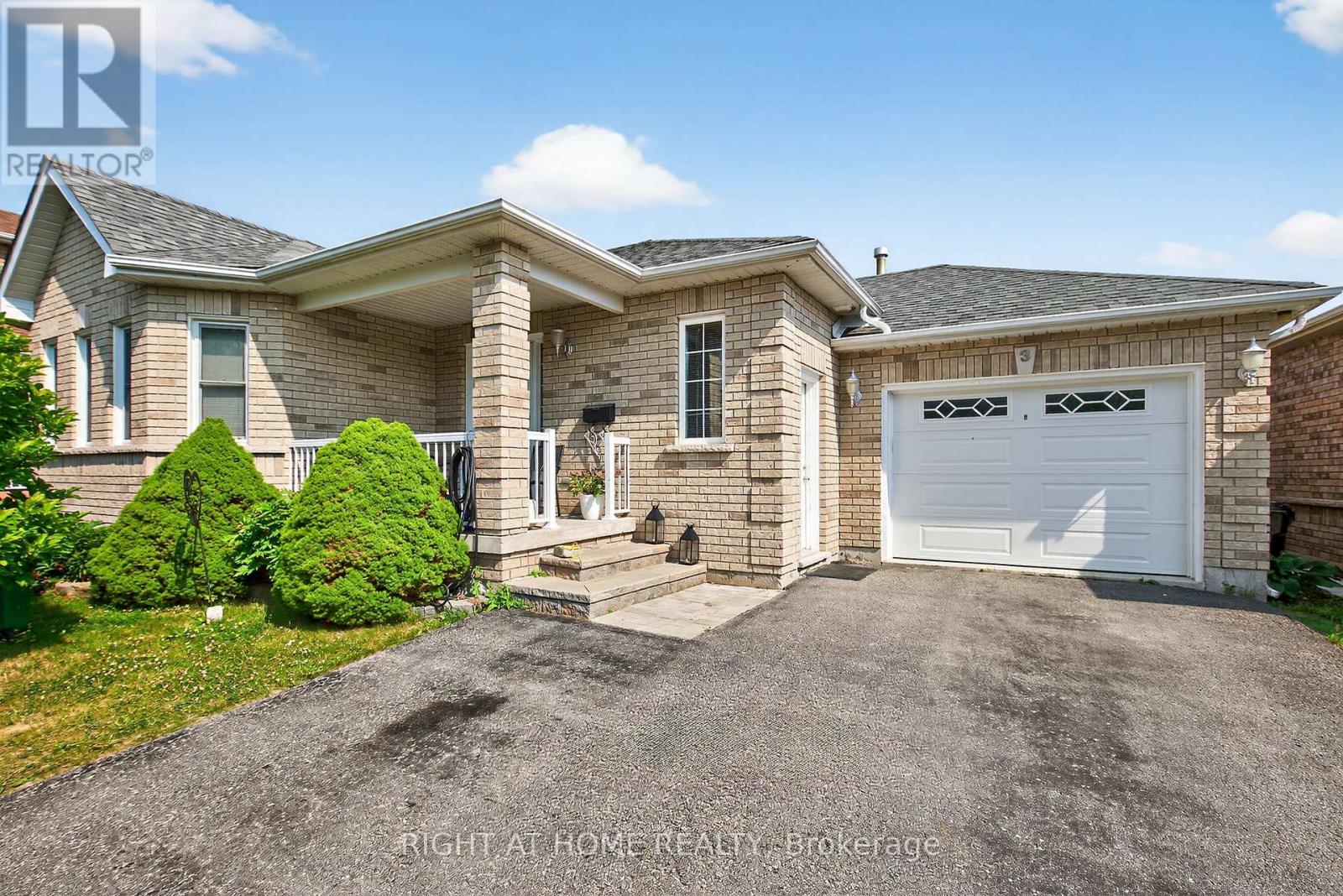 3 Player Drive, Barrie, Ontario  L4M 6V9 - Photo 3 - S12311829