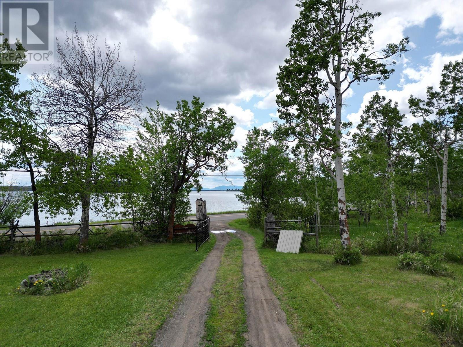 5943 N Green Lake Road, 70 Mile House, British Columbia  V0K 2K1 - Photo 3 - R3008878