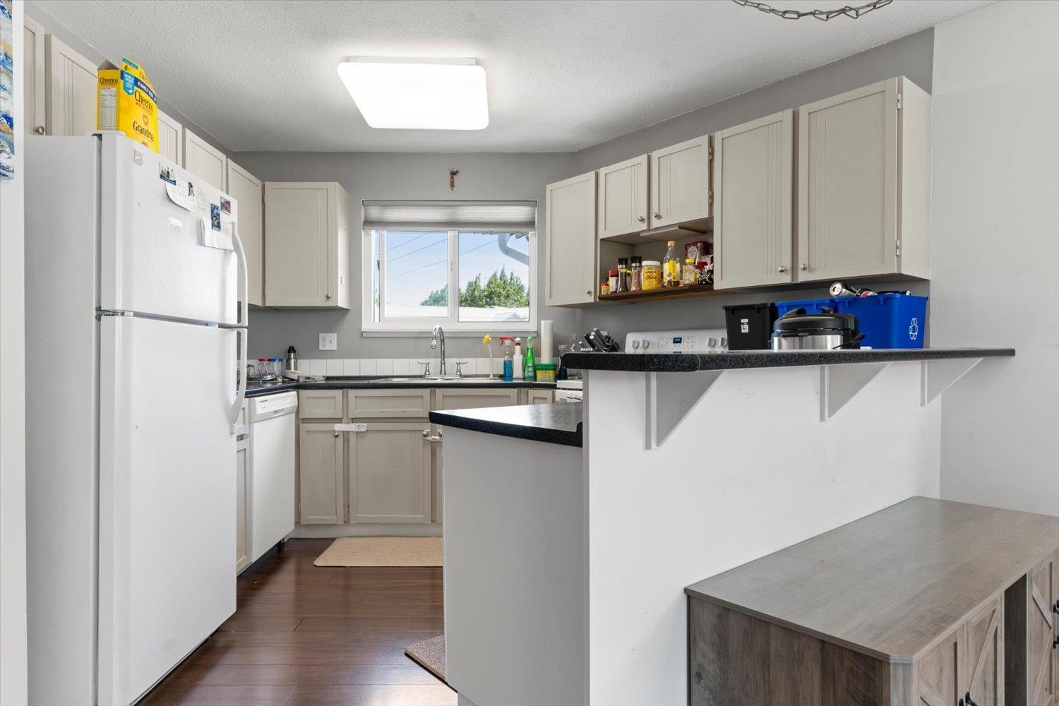 301 33598 George Ferguson Way, Abbotsford, British Columbia  V2S 2L8 - Photo 7 - R3031387