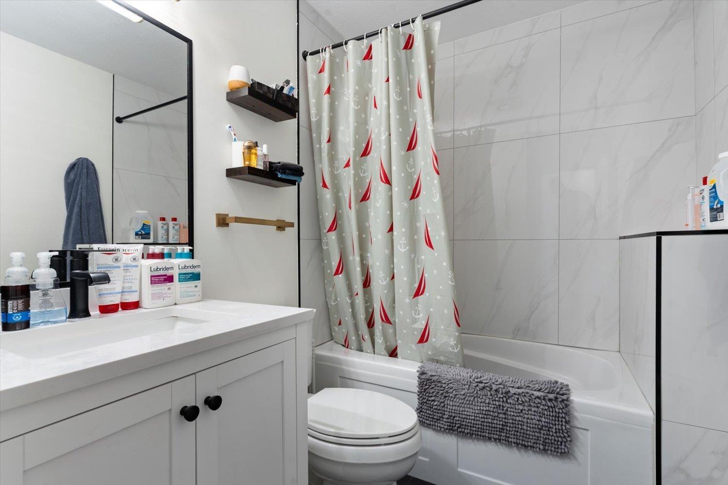 301 33598 George Ferguson Way, Abbotsford, British Columbia  V2S 2L8 - Photo 13 - R3031387