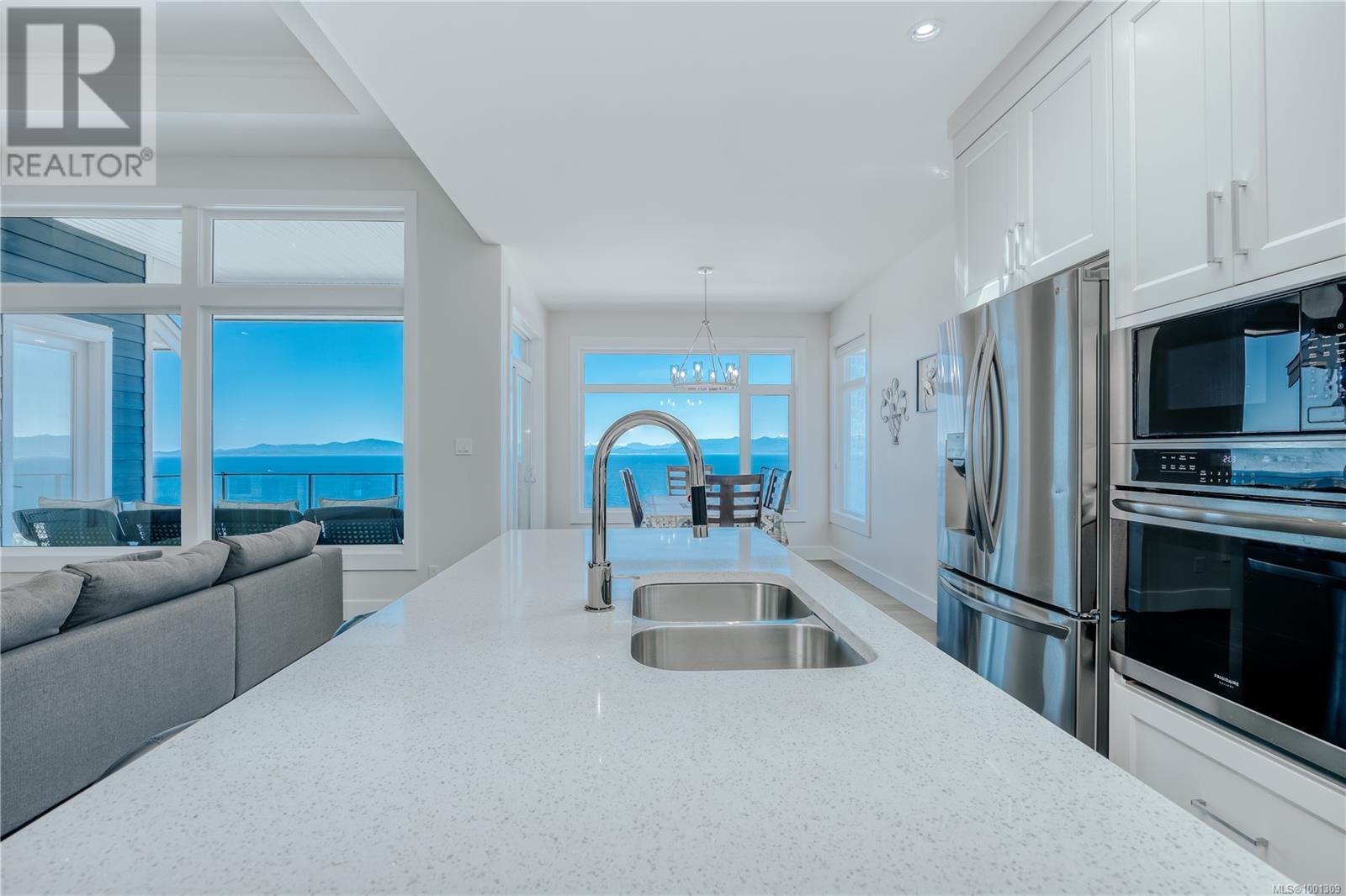 Property at 138 Royal Pacific Way image 1