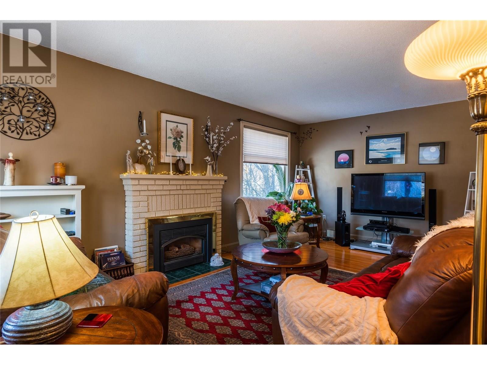Property at 399 Murray Drive image 5