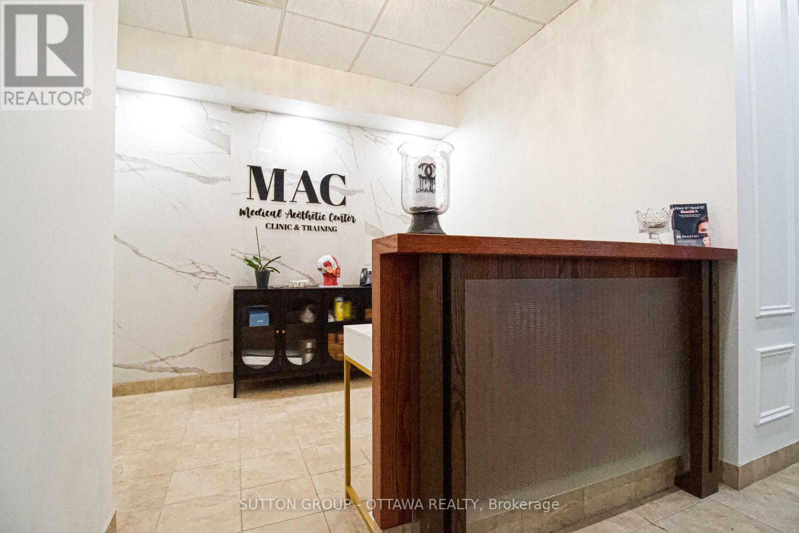 103 - 160 George Street, Ottawa, Ontario  K1N 9M2 - Photo 4 - X12311885