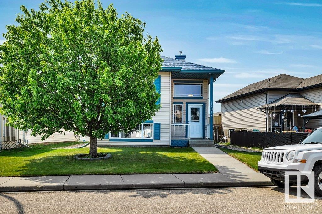 Property at 14017 159A AV NW image 2
