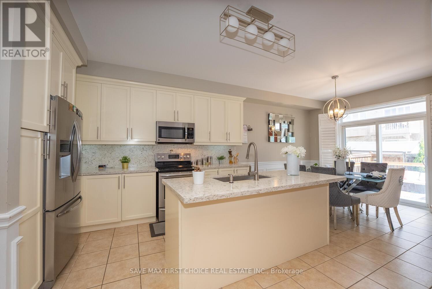 30 Cedarsprings Way, Brampton, Ontario  L6R 0Y2 - Photo 11 - W12311841