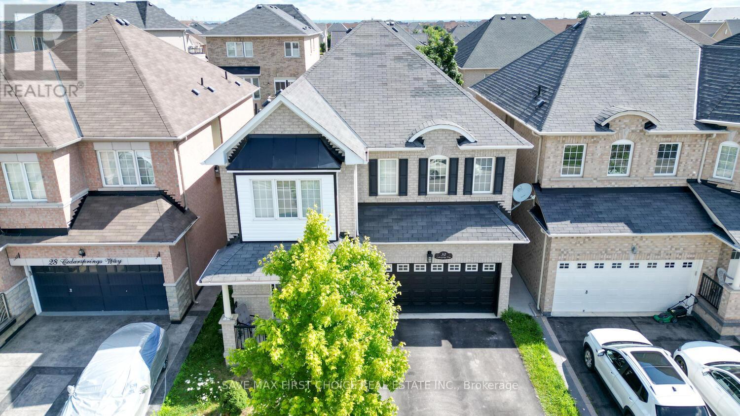 30 Cedarsprings Way, Brampton, Ontario  L6R 0Y2 - Photo 2 - W12311841
