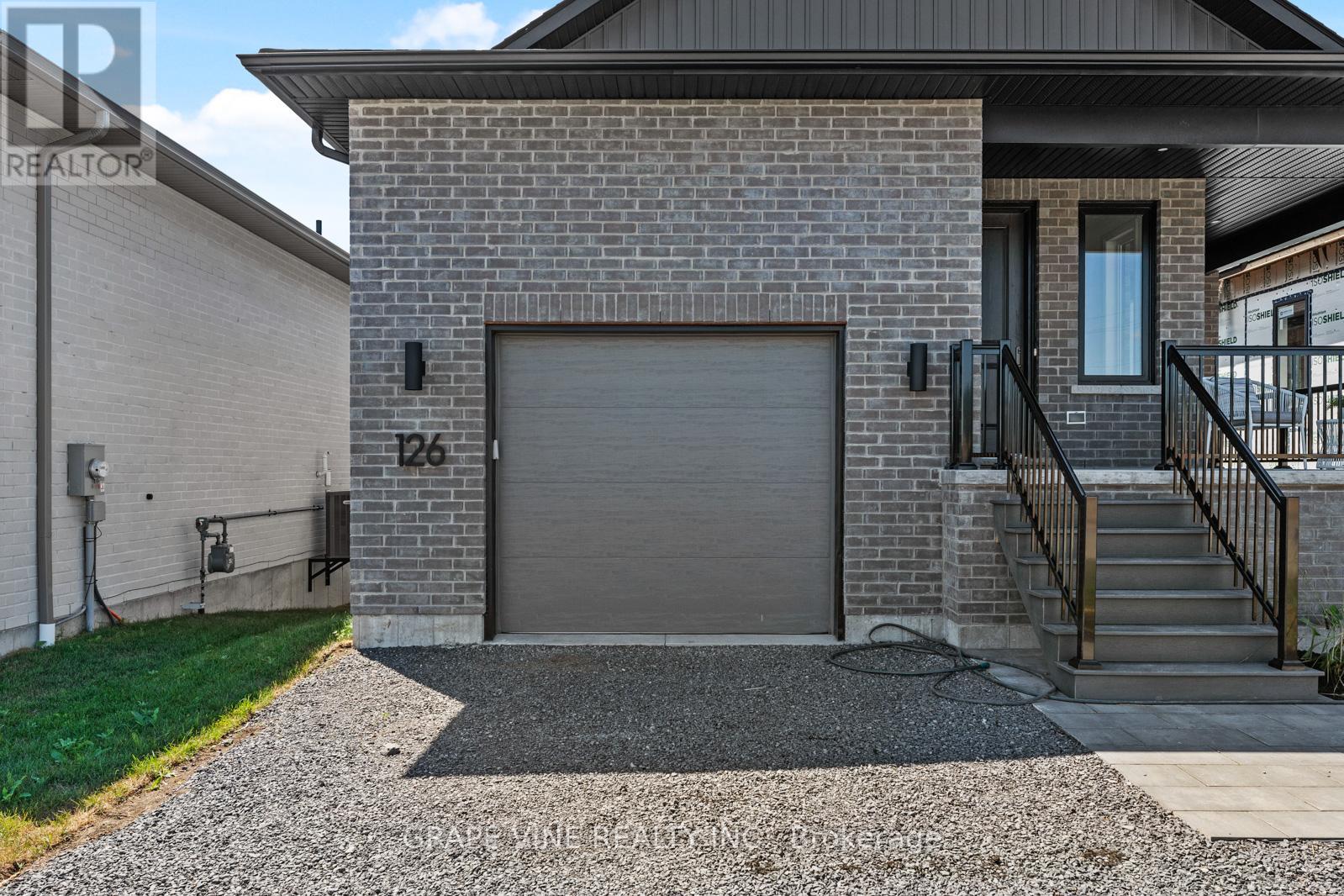 126 Royal Gala Drive, Brighton, Ontario  K0K 1H0 - Photo 49 - X12266671