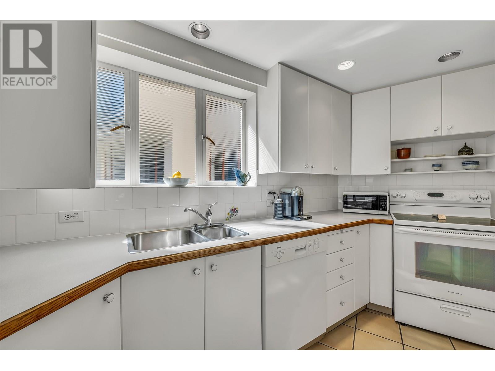 508 1949 Beach Avenue, Vancouver, British Columbia  V6G 1Z2 - Photo 11 - R3031426