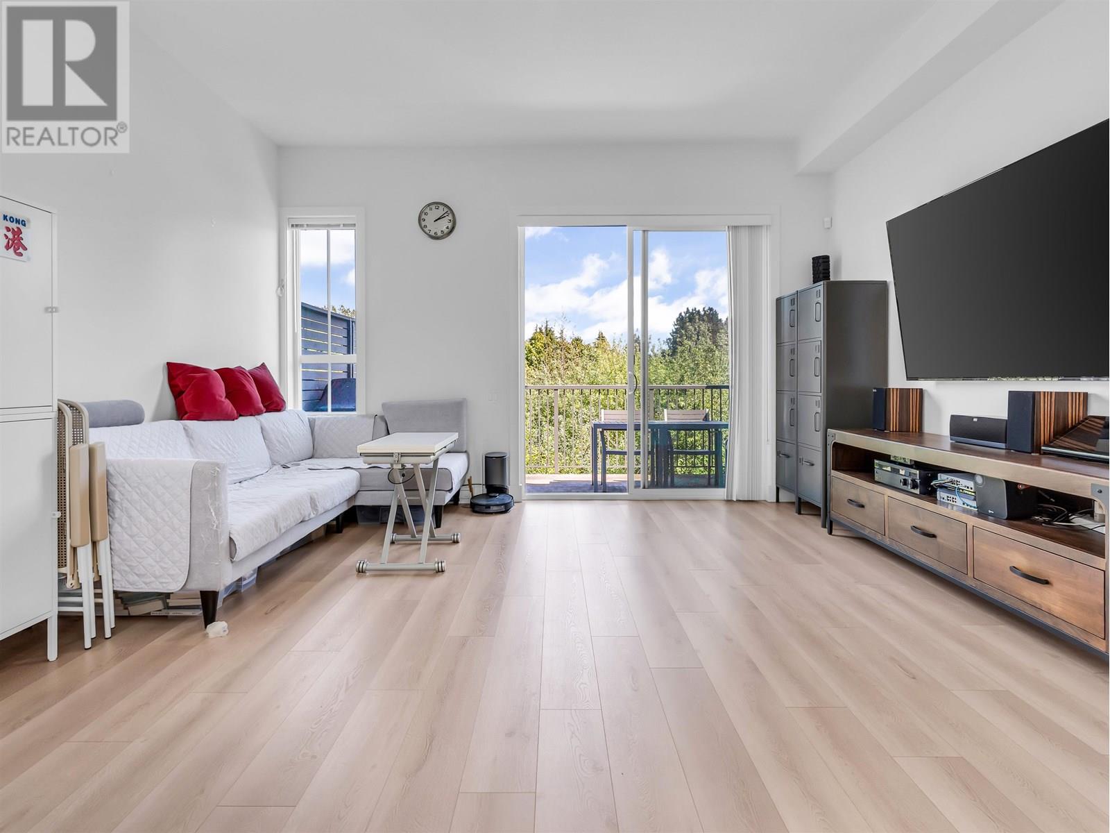 Property at 36 4716 ORCA WAY image 3