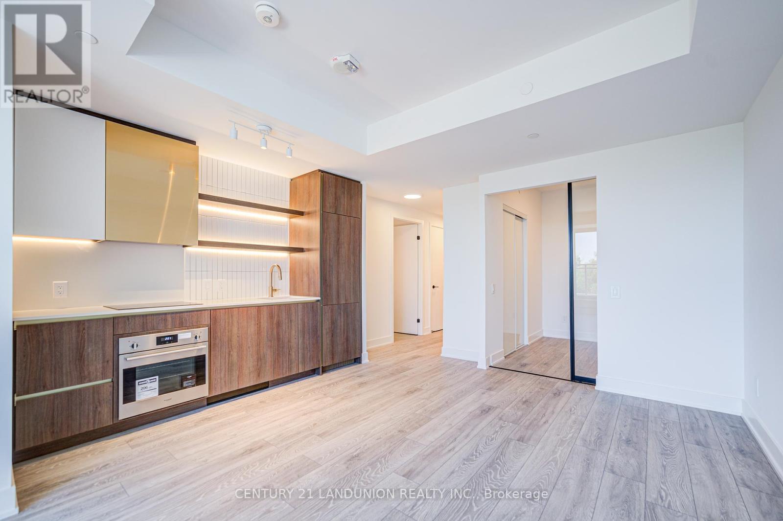 512 - 1285 Queen Street E, Toronto, Ontario  M4L 1C2 - Photo 7 - E12311837