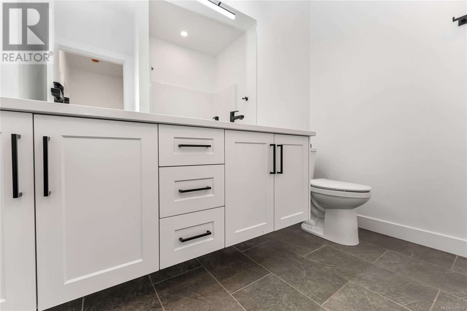 A 122 Plante Cres, Lake Cowichan, British Columbia  V0R 2G0 - Photo 19 - 1001617