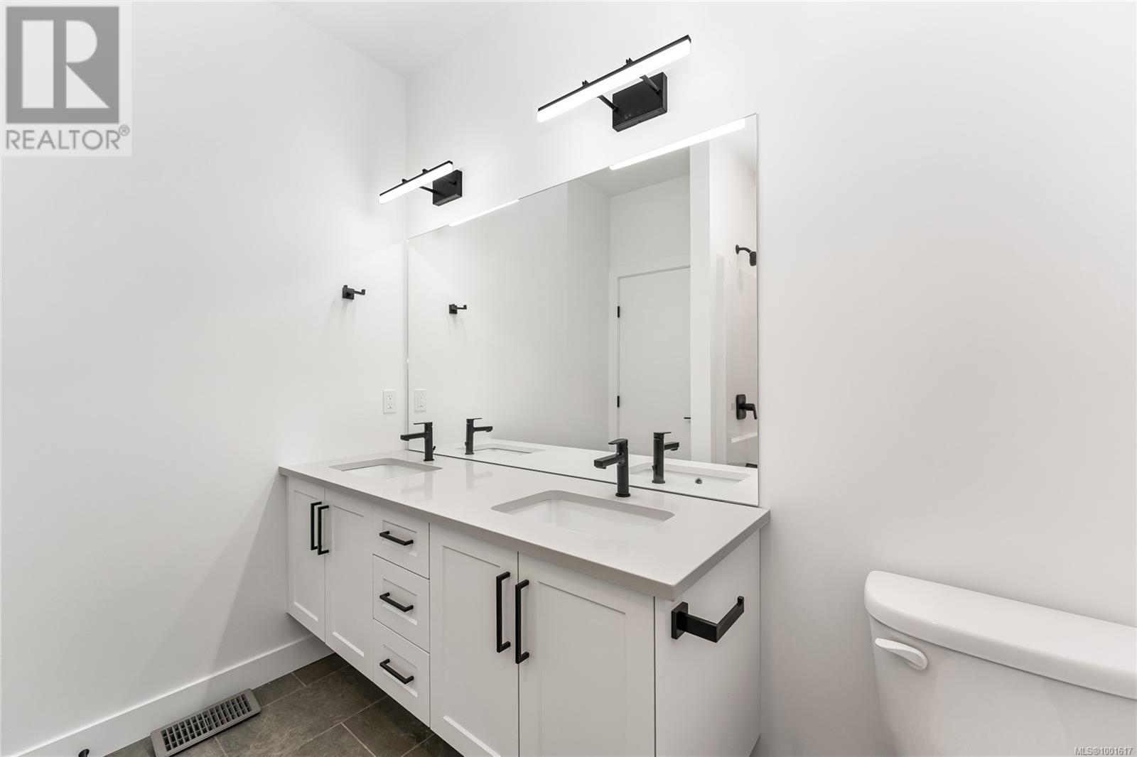 A 122 Plante Cres, Lake Cowichan, British Columbia  V0R 2G0 - Photo 20 - 1001617